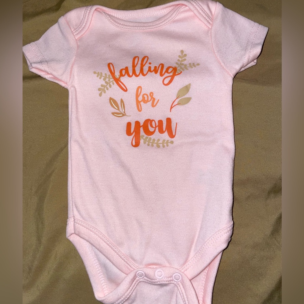 0-3m onesie “falling for you”.
